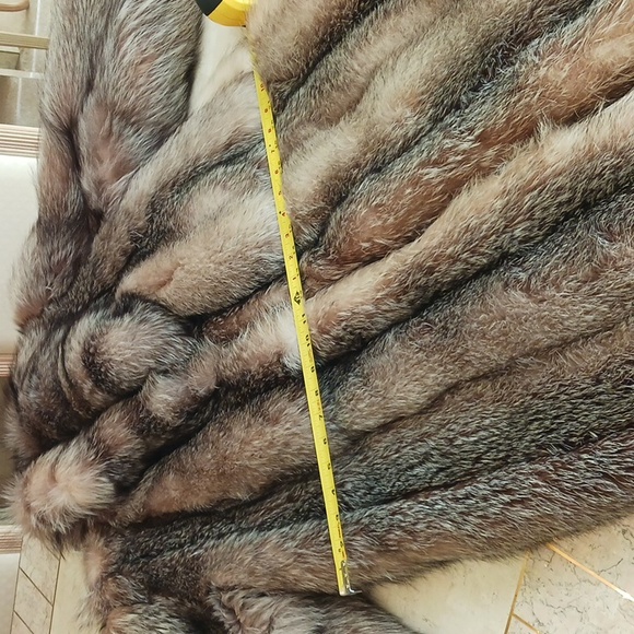 Vintage Silver Fox "full" length fur coat,satin lining, like New..beautiful coat - Picture 7 of 16